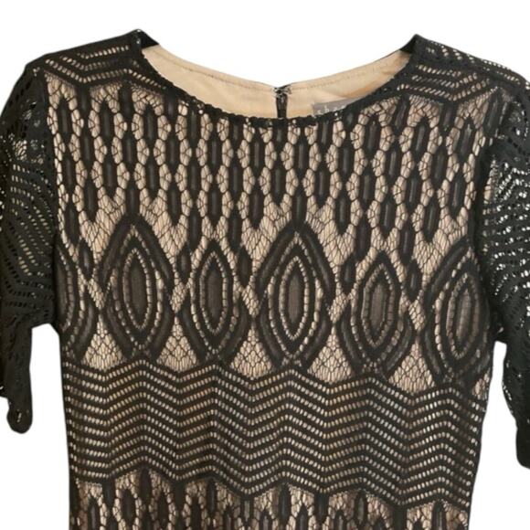 Sharagano Women's Black Lace Overlay Nude Lined Sheath Dress Sz 8 Cocktail Party - Picture 4 of 9